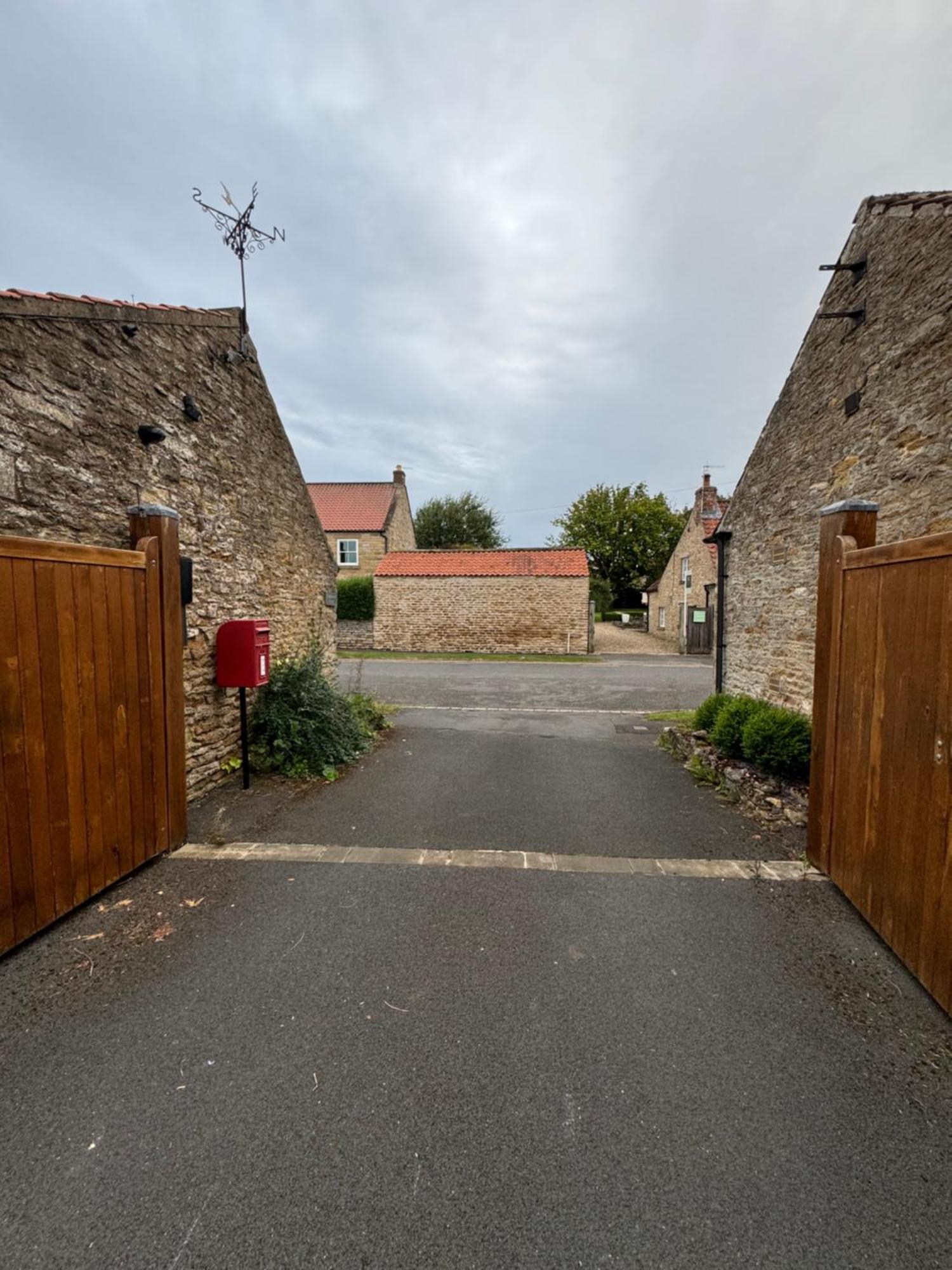 Beautifully Converted Home Hutton Bushel Esterno foto